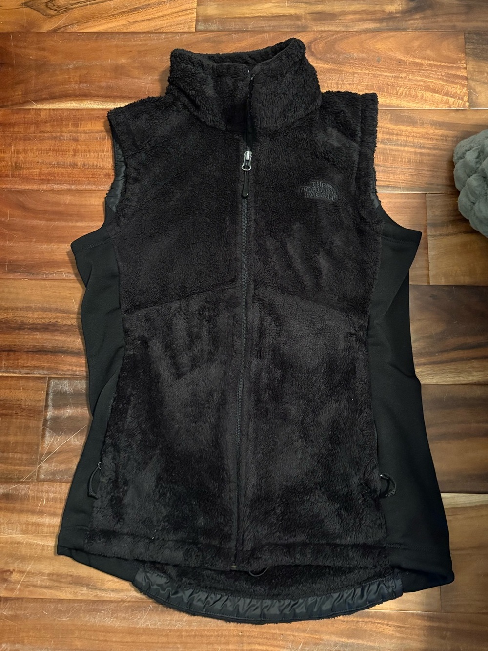 The North Face Black Fleece Vest Women’s Osito Full Zip Plush Outdoor (1261)